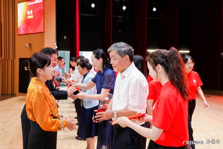 图片 5.png 图片 5.png